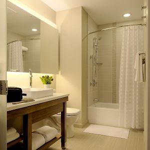 Queen Room Disability Access